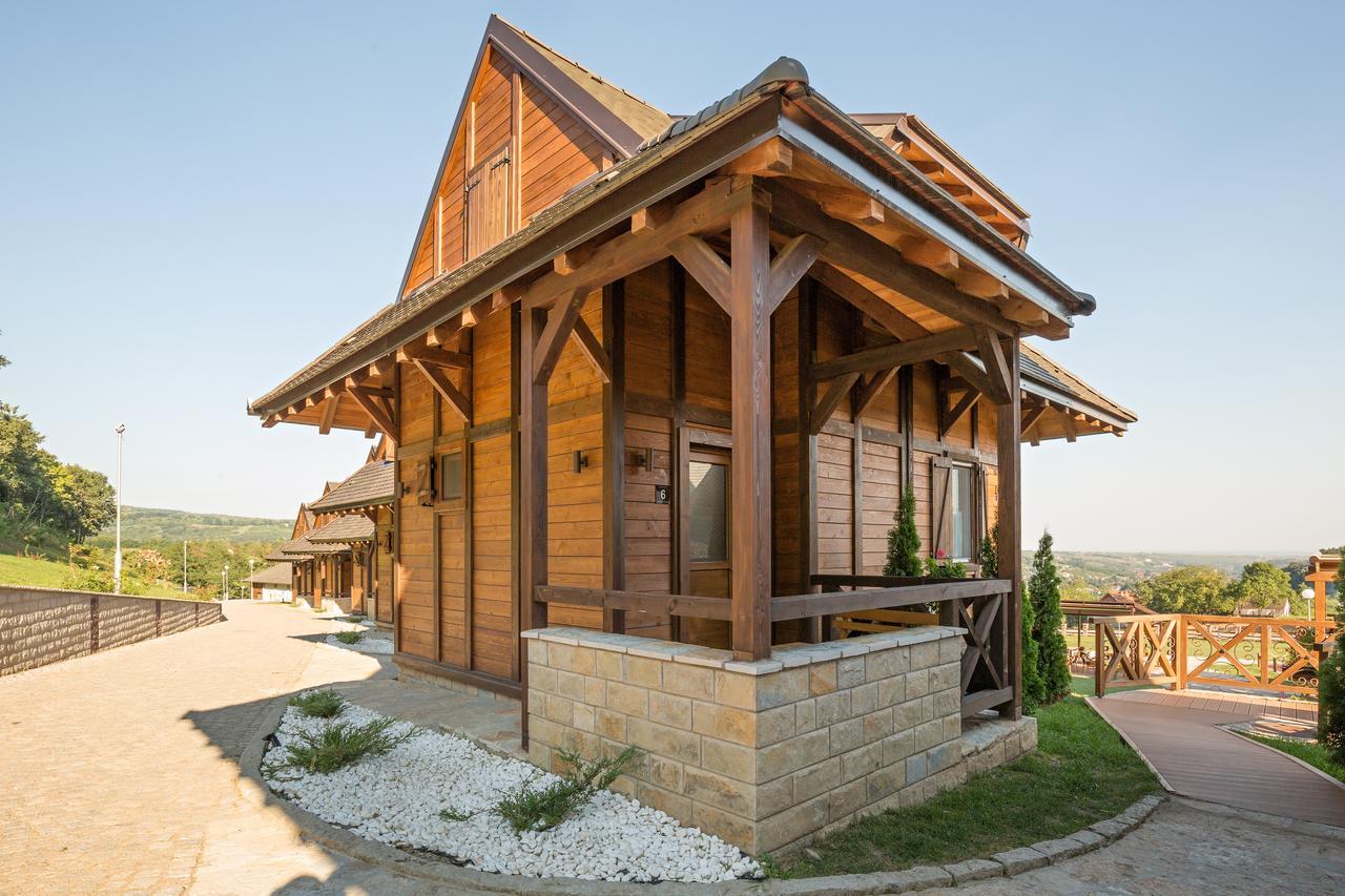 Bed and Breakfast Etno Naselje Vrdnicka Kula Врднік Екстер'єр фото