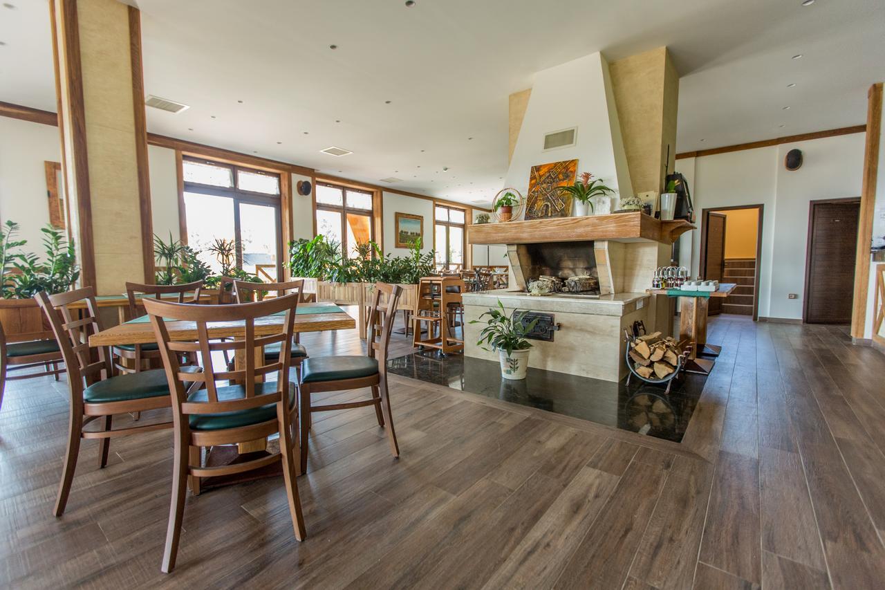Bed and Breakfast Etno Naselje Vrdnicka Kula Врднік Екстер'єр фото