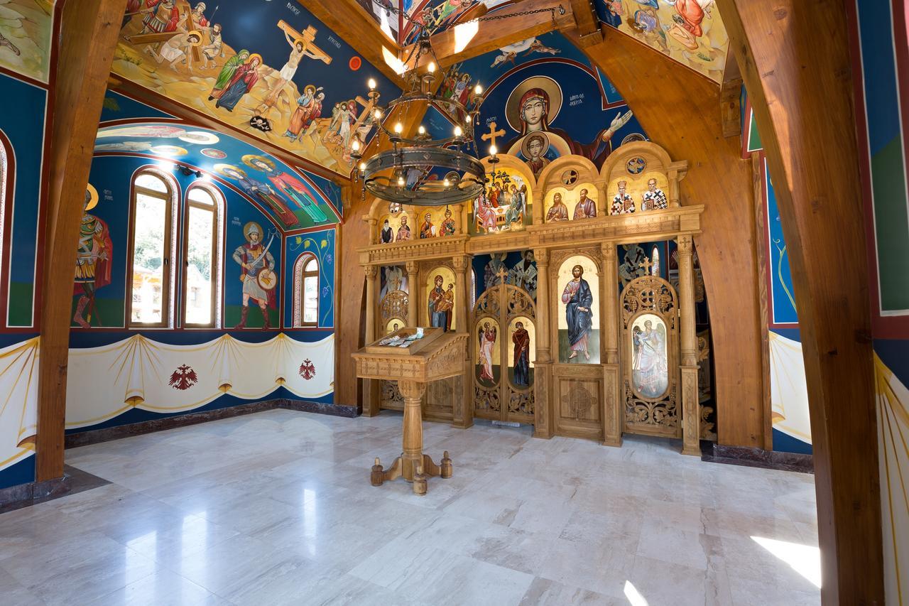Bed and Breakfast Etno Naselje Vrdnicka Kula Врднік Екстер'єр фото