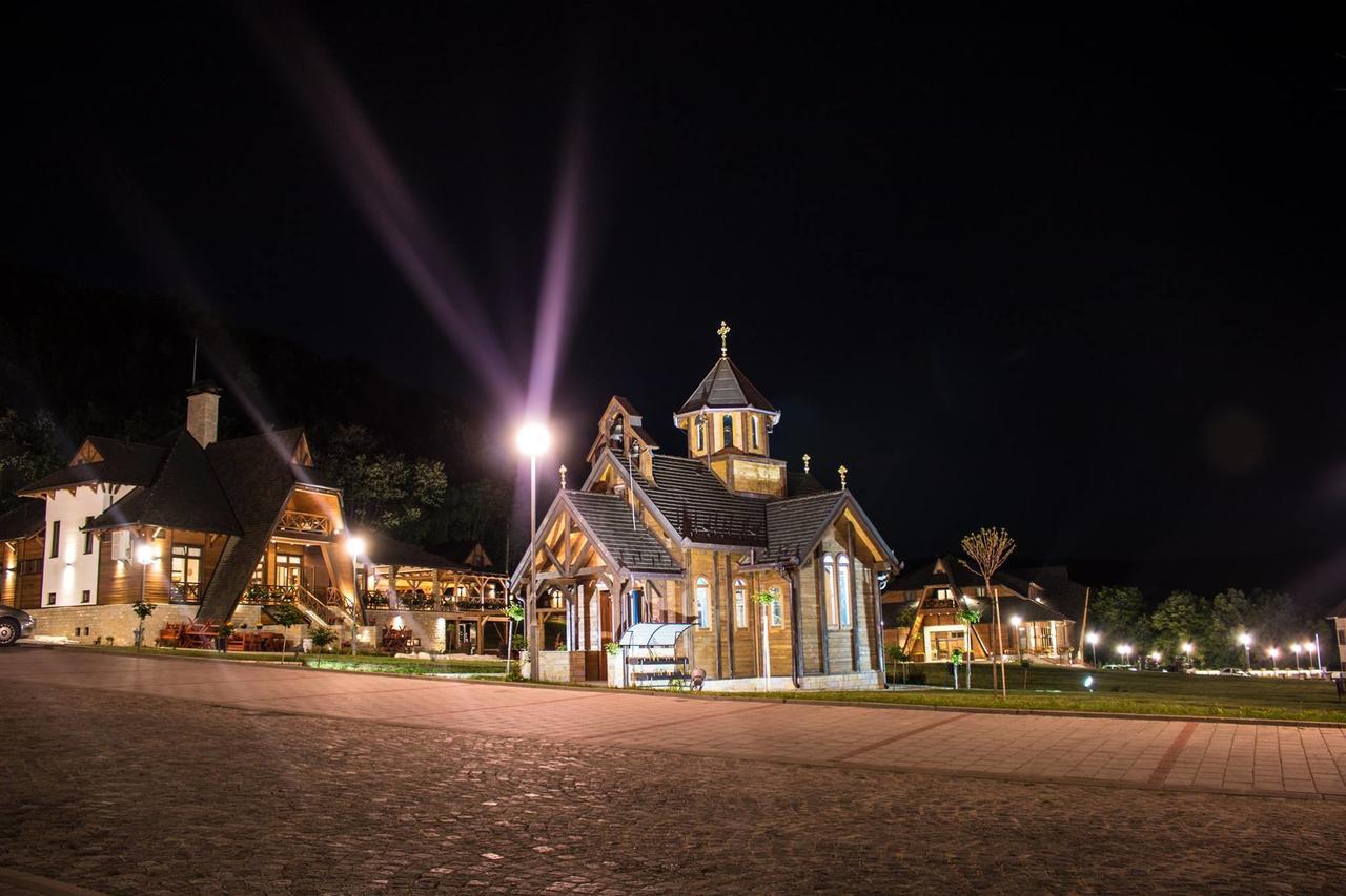Bed and Breakfast Etno Naselje Vrdnicka Kula Врднік Екстер'єр фото